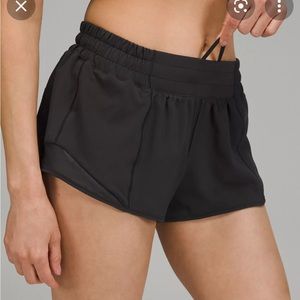 Lululemon Hotty Hot Short 2.5”